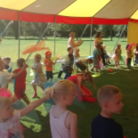 Children learn their own show & take part in circus workshops